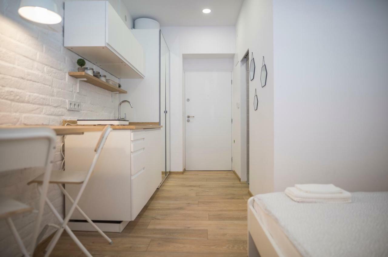 "D&M" Studio Apartments Загреб Экстерьер фото